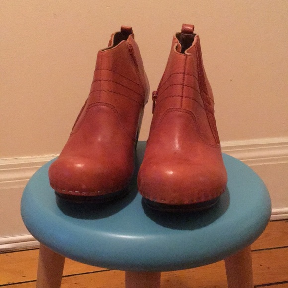 Anthropologie Clogs BNWOB size 6 - Picture 2 of 4